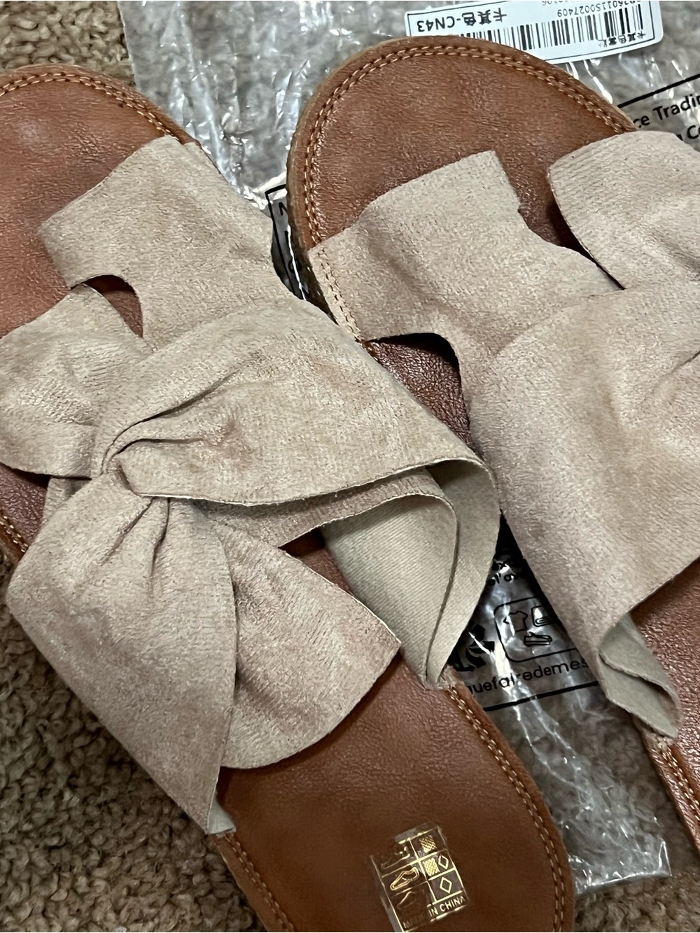 Beige Bow Knotted Suede Like Slide Sandals - Women - Picture 4 of 7